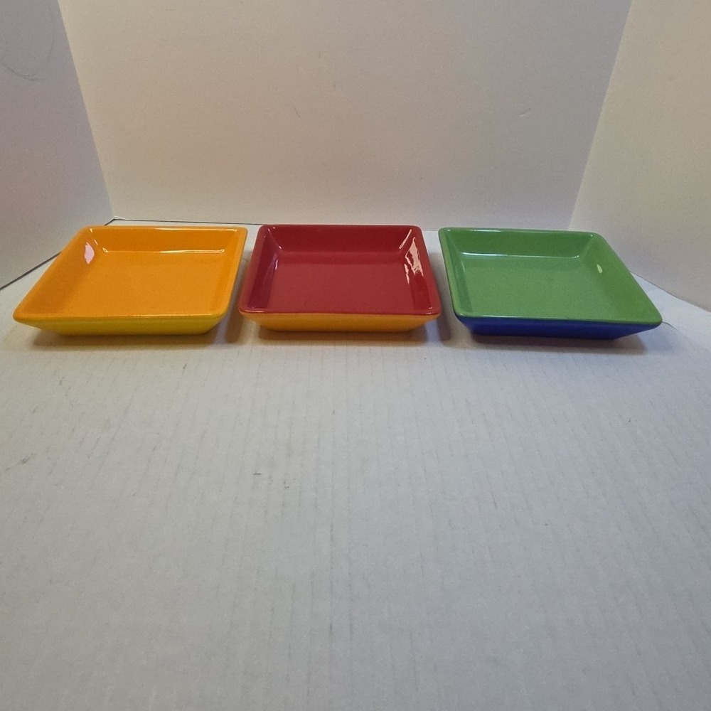 Sonoma 4.5"  Appetizer/ Bread Dip Plates‎ Solid Colors Set of 3